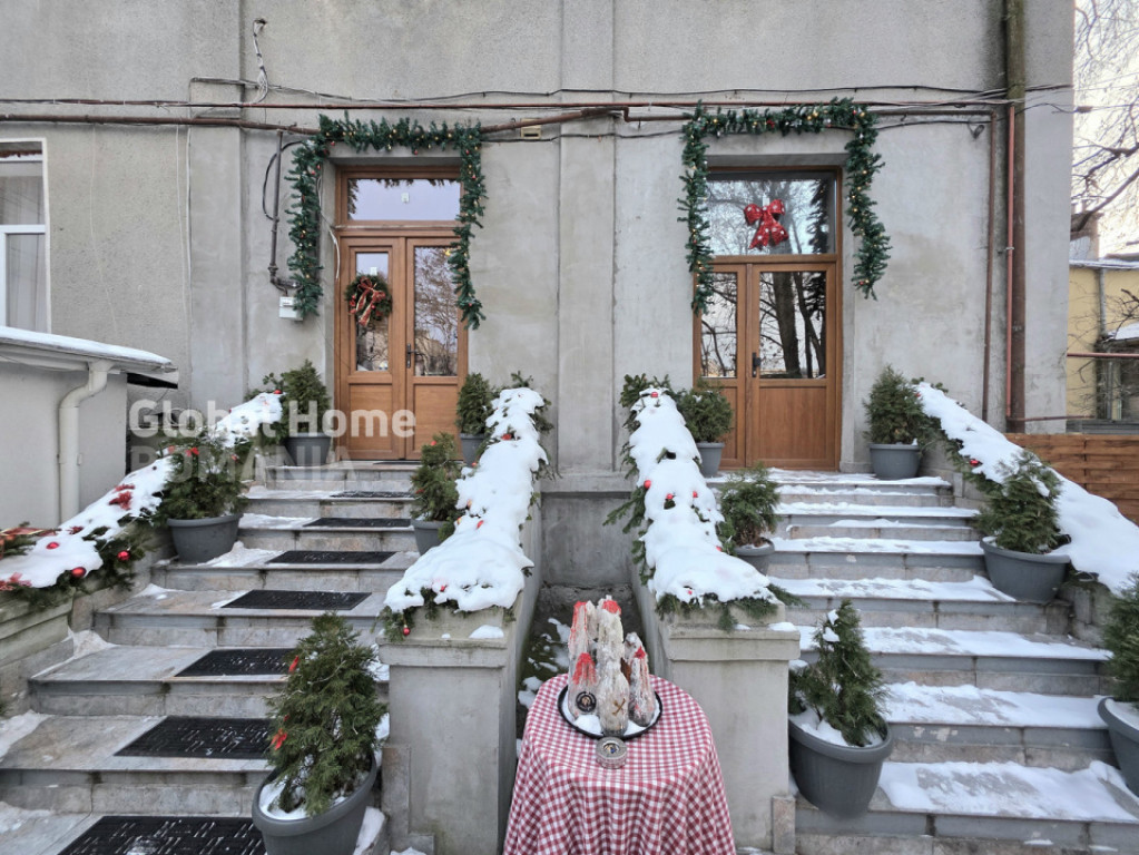 210 MP Etaj Vila • 6 Camere • Unirii • Regina Maria ??