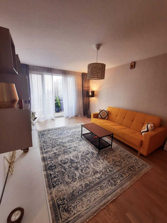 Apartament cu 2 camere, suprafata de 60 mp, cu loc de parcar