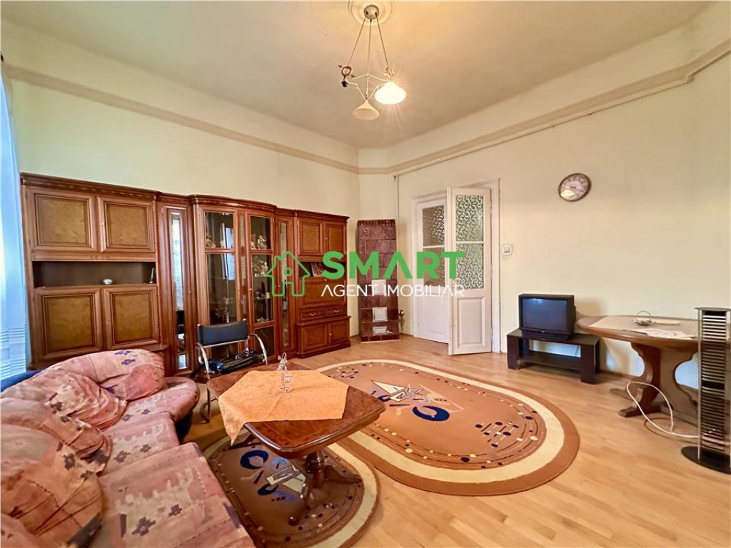 Apartament 2 camere. Zona Ultracentrala, Arad.