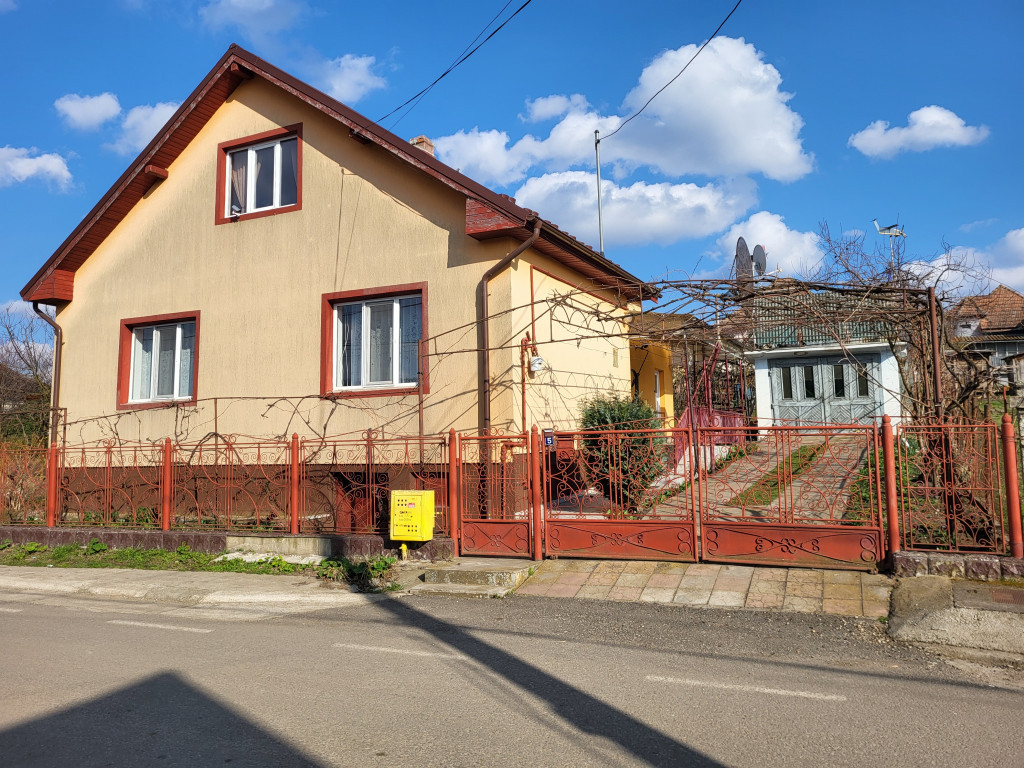 Casǎ de vânzare Zau de Câmpina