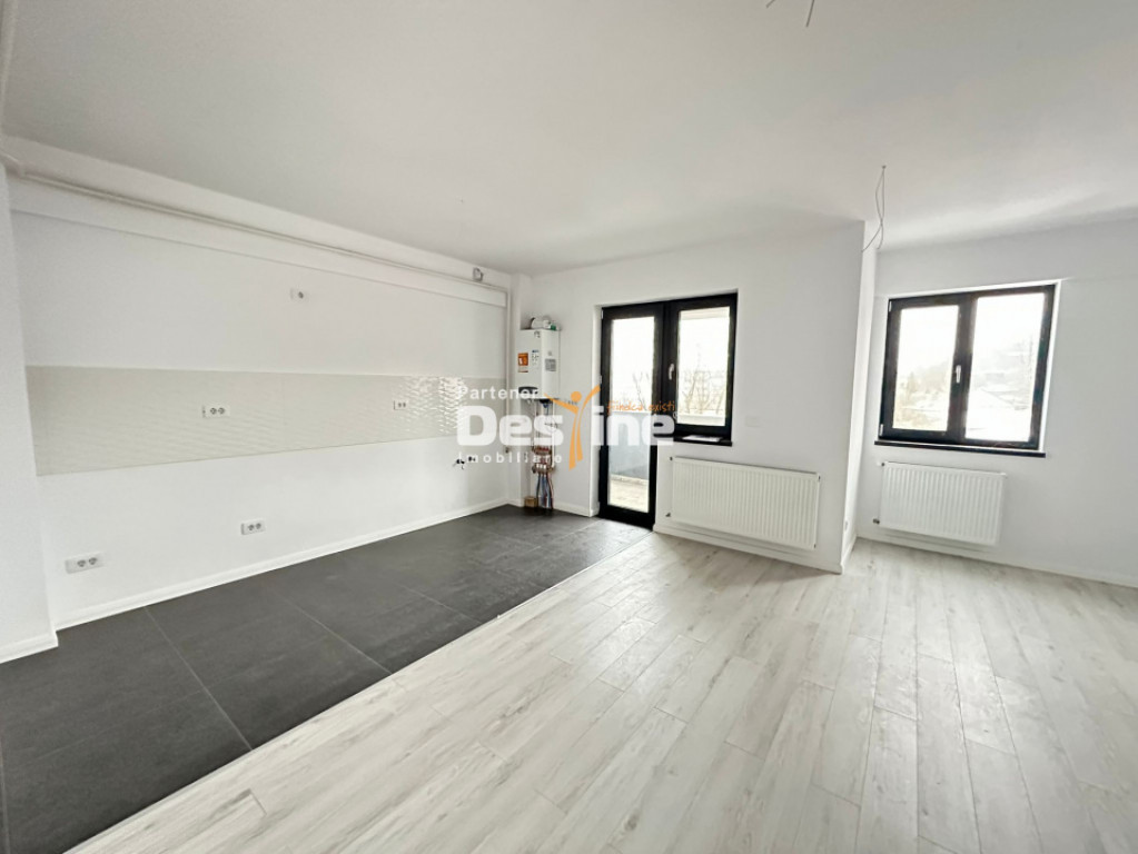 Pașcani Apartament 1 camere, 44mp, centrala proprie, etaj 1