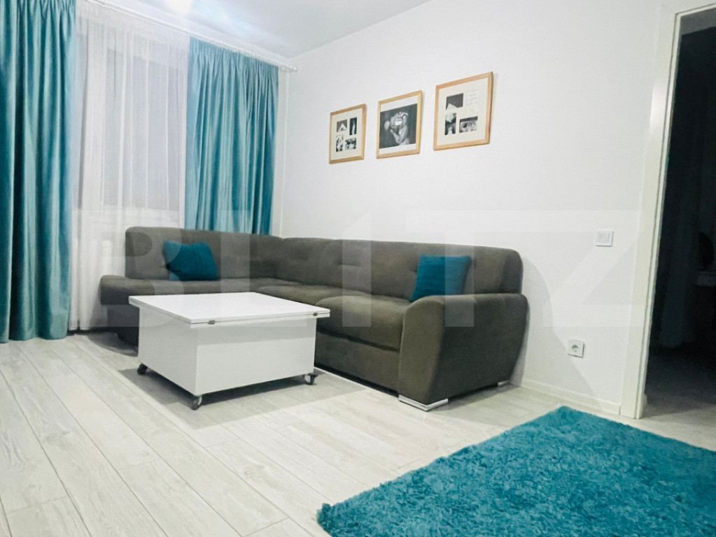 Apartament cu 3 camere, 50 mp, cu balcon inchis si parcare,