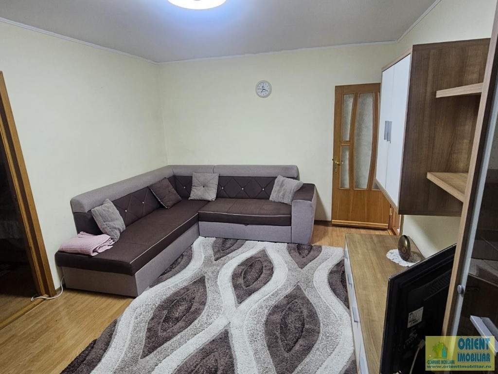 Casa de Cultura, 3 camere, etaj 1, mobilat, inchirieri Constanta