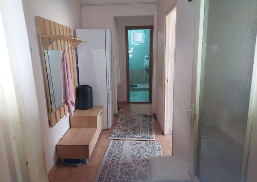Vanzare apartament 2 camere decomandate, M21, 55 mp