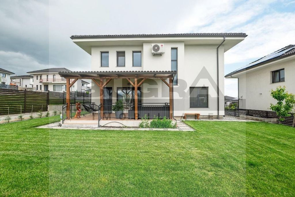 Casa individuala, finisaje premium, teren 440mp, Dezmir