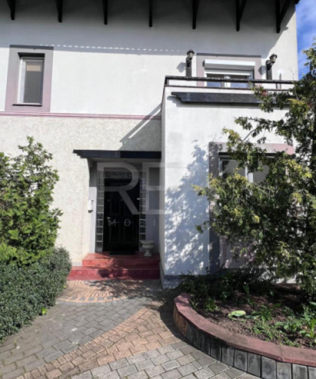 Vila de închiriat în zona Băneasa