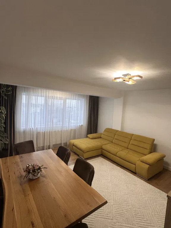 Apartament cu 2 Camere Decomandate Etaj 1 - Zona Burdujeni