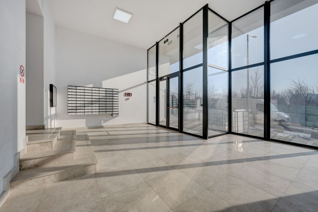 3 CAMERE VEDERE SUPERBA SPRE LAC BLOC NOU FINALIZAT TERAS...