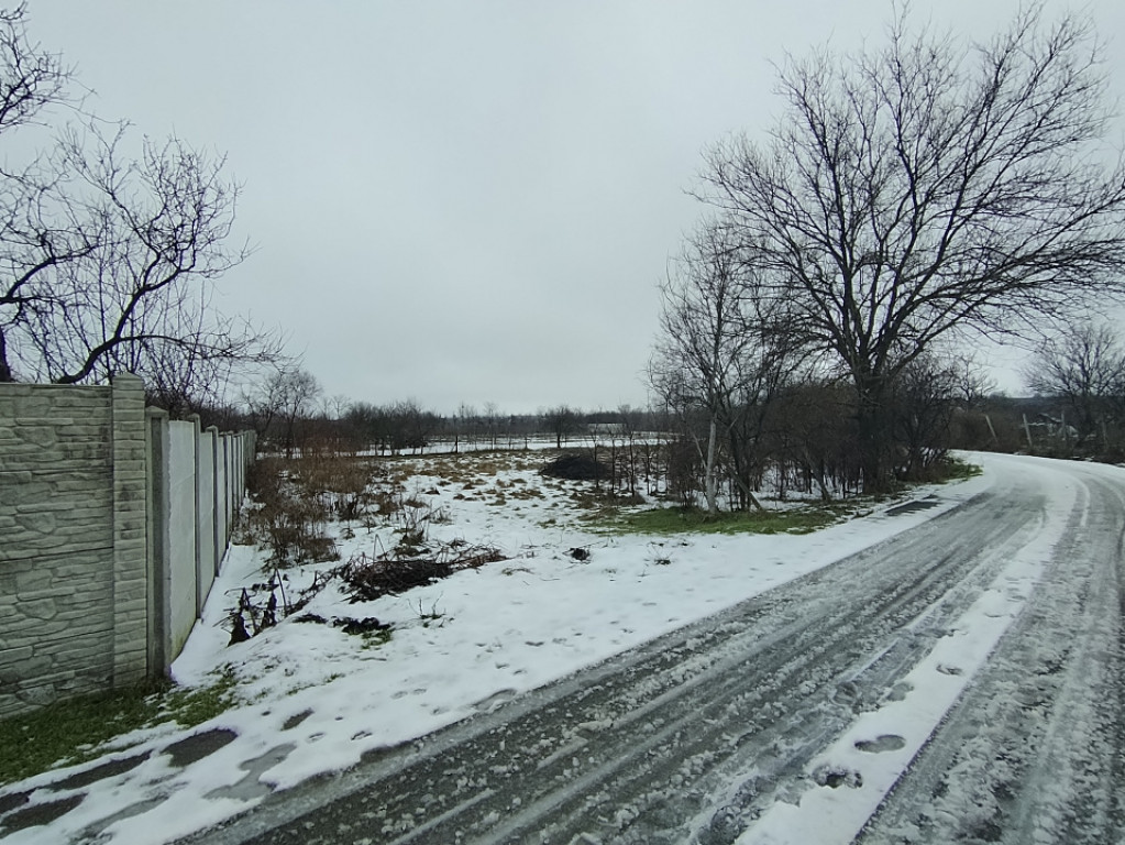 Teren 602 mp, Mischii, front 33,13m