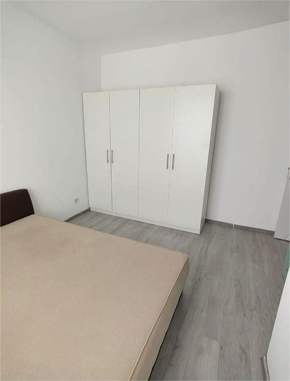 Apartament cu 2 camere Decomandat Bulevardul Metalurgiei ...