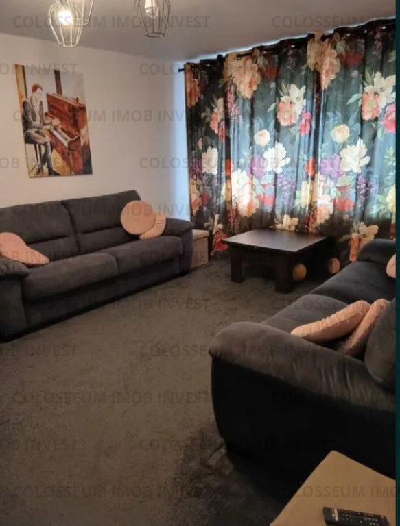 Apartament 4 camere, decomadat - zona Noua