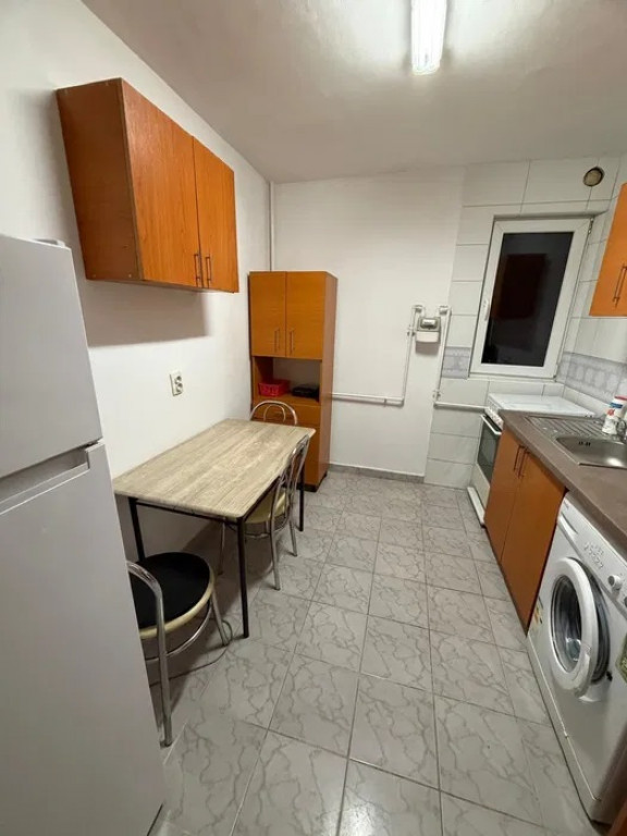 INCHIRIERI- Apartament 2 Camere-Totul NOU-Loc PARCARE