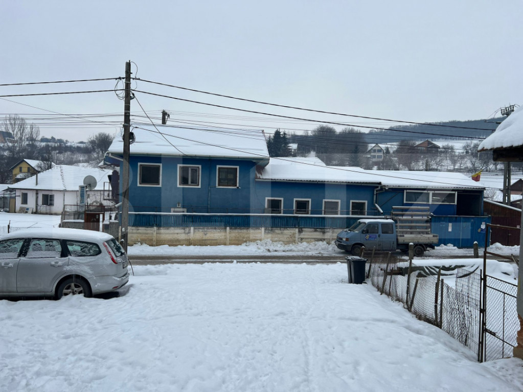 Hala, fabrica de termopane de inchiriat in Bardesti