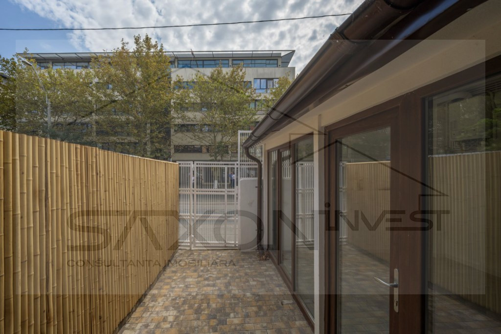 Spatiu comercial Parcul Carol - salon - magazin - cafenea -