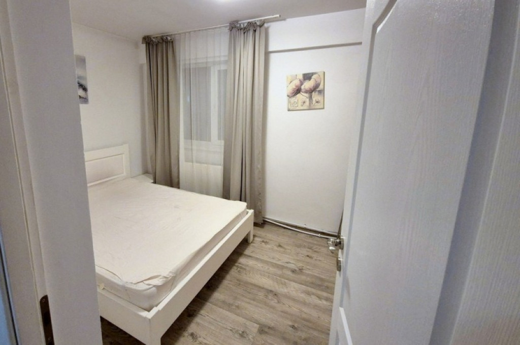 Apartament 2 camere , in Podu Ros