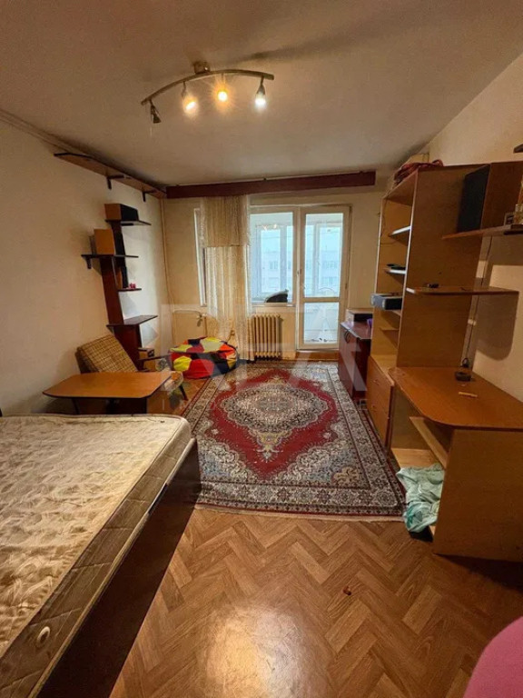 2 camere Titan decomandat, an 1972, reabilitat