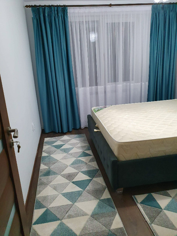 Apartament de 2 camere zona VLAHUTA