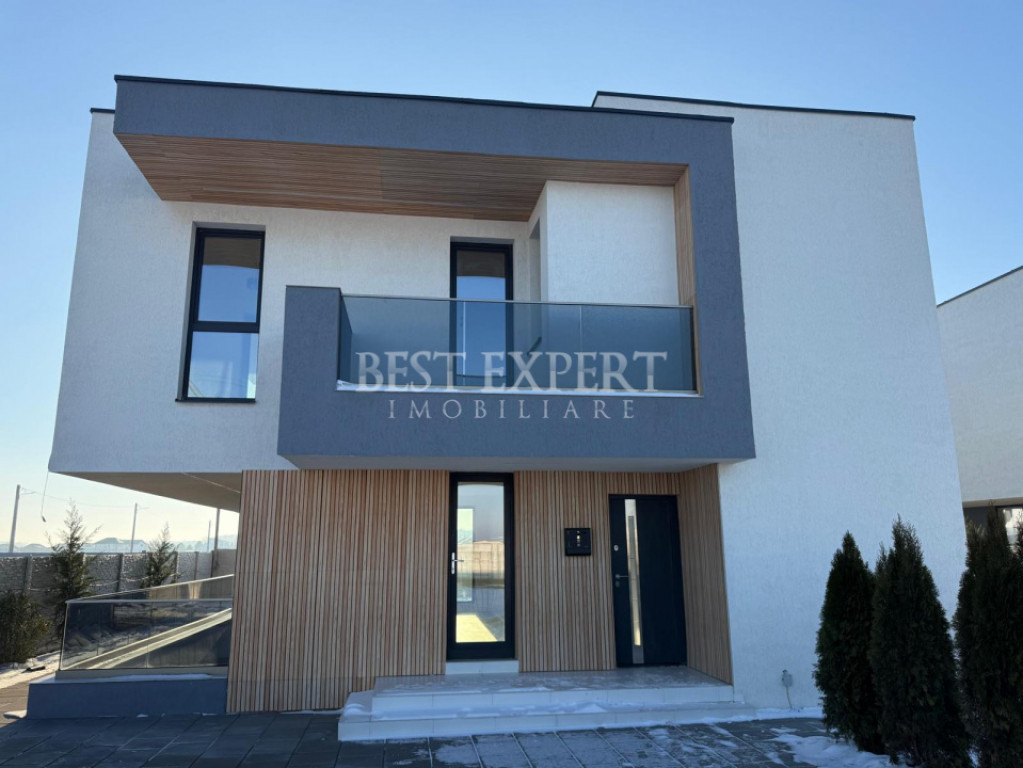 Casă modernă în ansamblu rezidențial închis – mutare