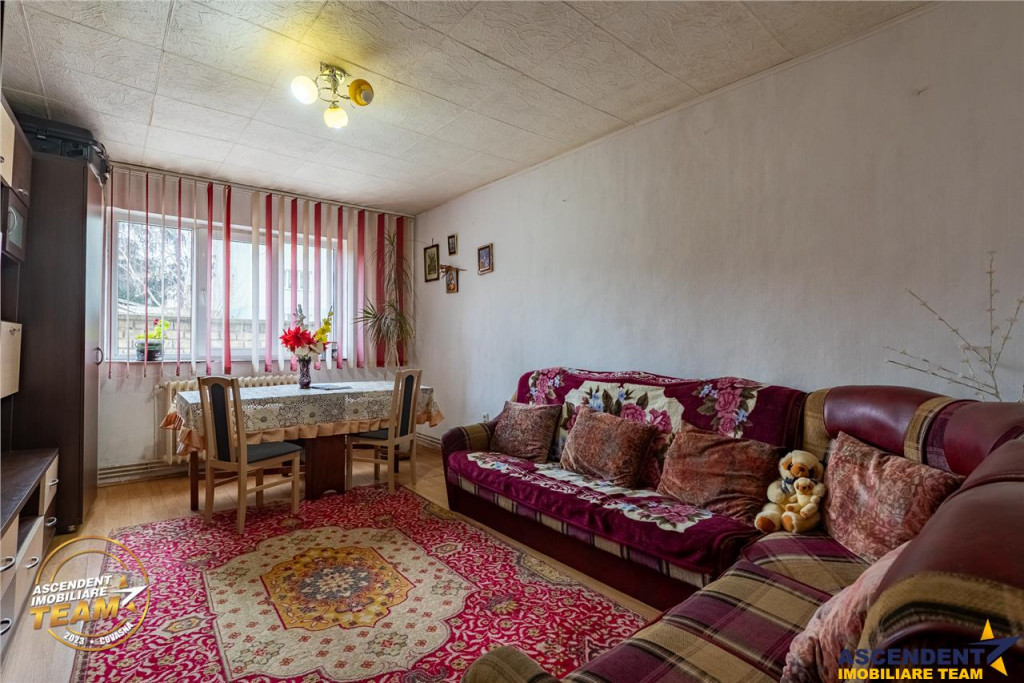 FILM!Apartament spatios, 2 camere, decomandat, Sfantu Gheorg