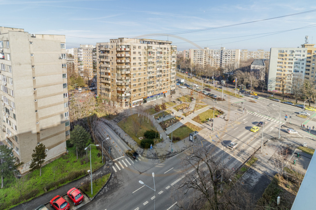 3 camere, Metrou Constantin Brancusi