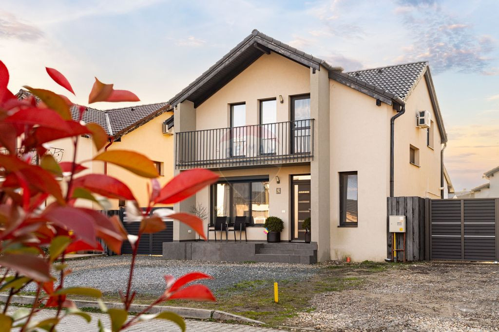 Casă / Vilă cu 4 camere de vânzare în cartierul Westf...