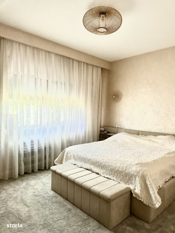 Ofer apartament 3 camere lux spre inchiriere central