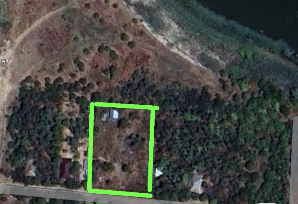 Teren intravilan 2000 mp si extravilan (vie) 1500 mp