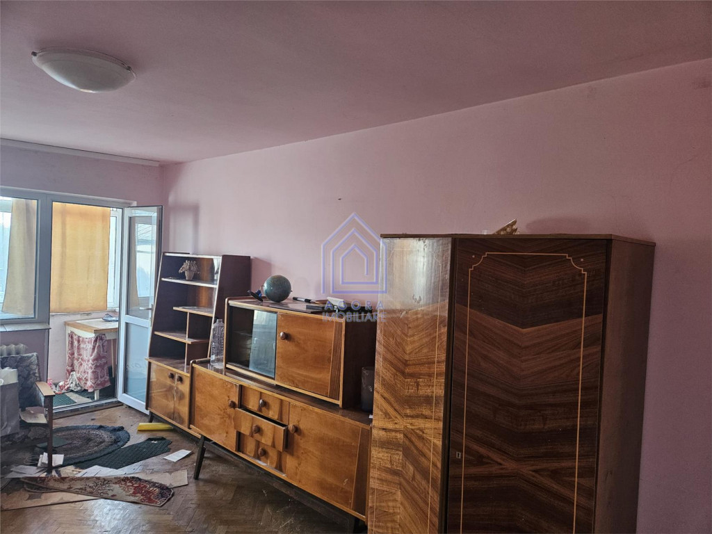 Apartament central, 3 camere.