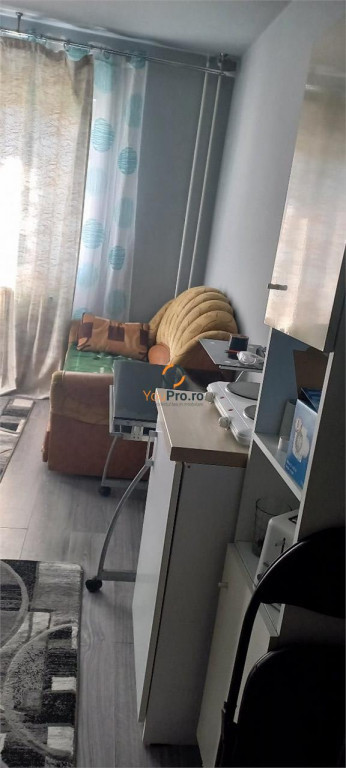 Garsoniera etaj 3 zona Buziasului