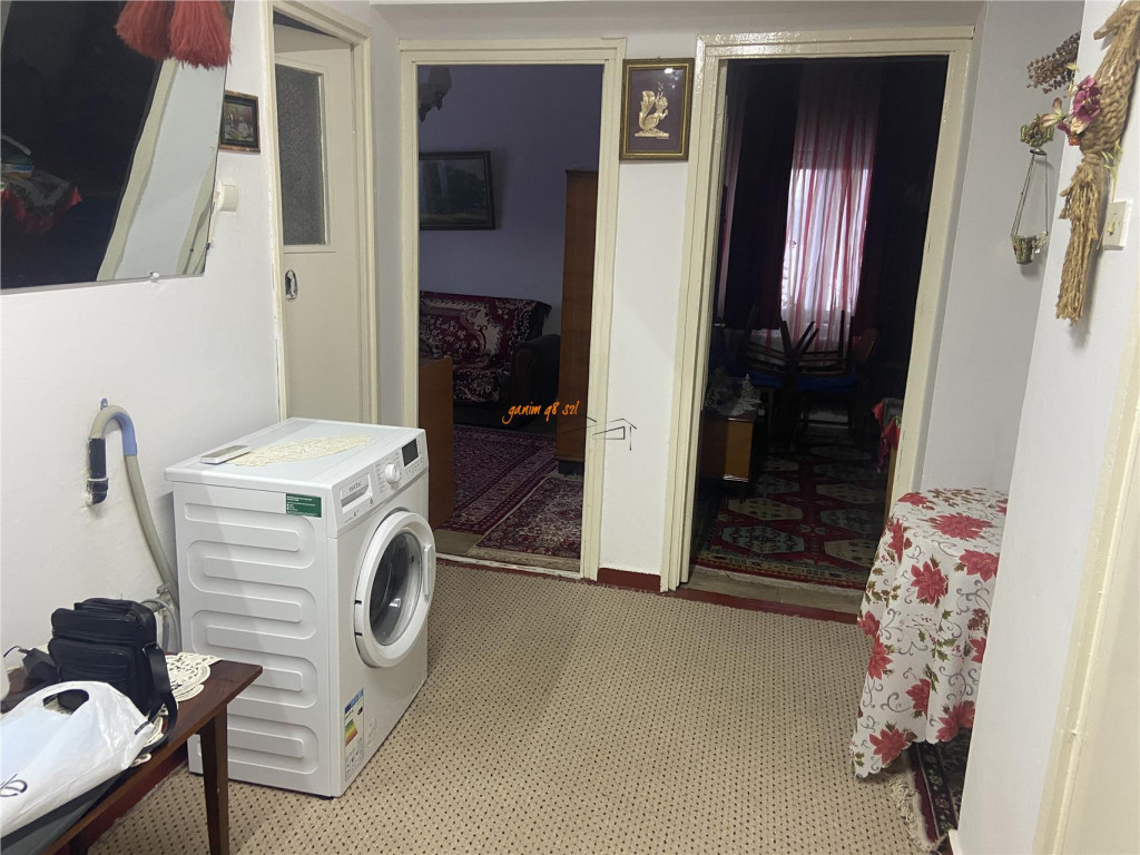 Apartament 3 camere , zona ultracentrala -Primaria Focsani ,