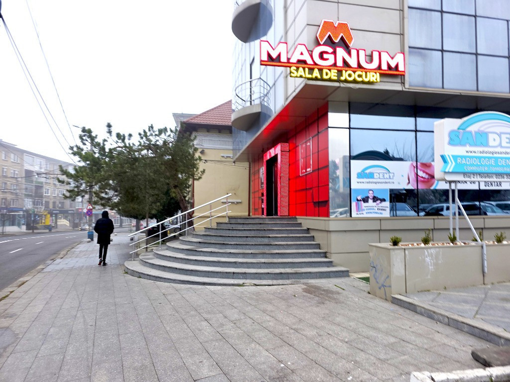 Inchiriem spatiu Port. Comision Zero!!