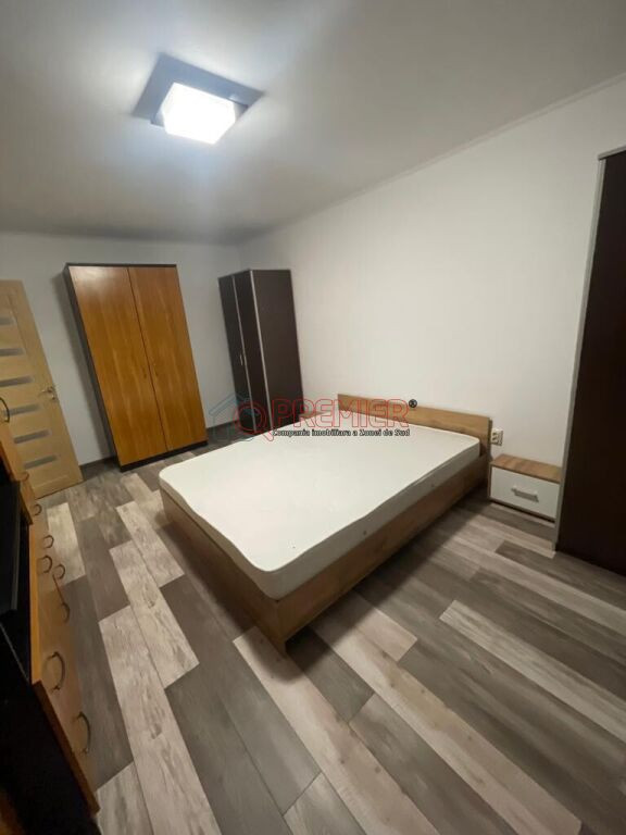 Garsoniera mobilata - Piata Straduintei - Alexandru Obregia