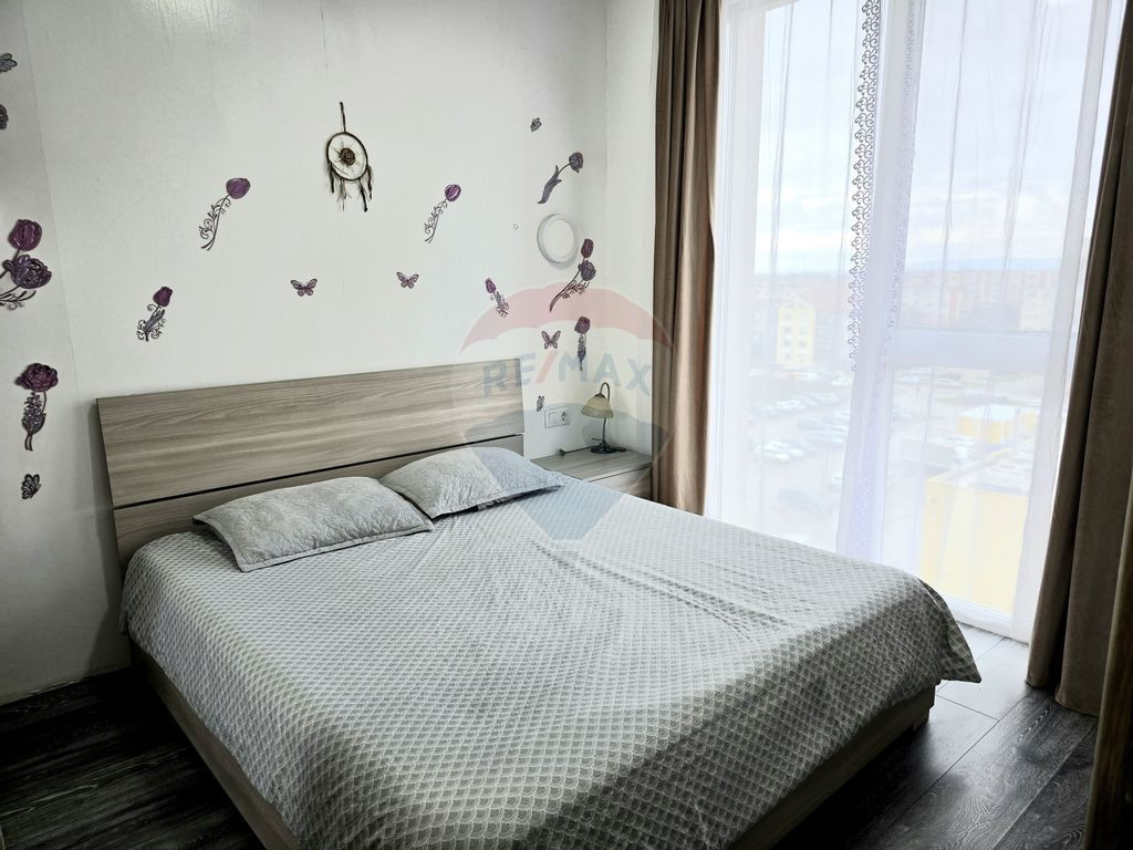 Apartament 3 camere – Prima închiriere – zona Vlaicu