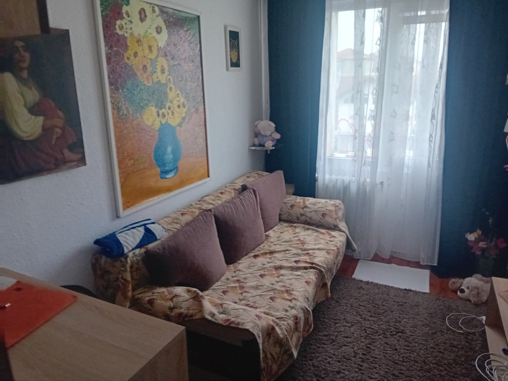 Apartament 3 Cam la cheie mobila Politia Locala 45mp et 4 pod centrala