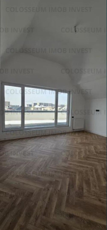 Apartament 3 camere, decomandat - zona Tractorul