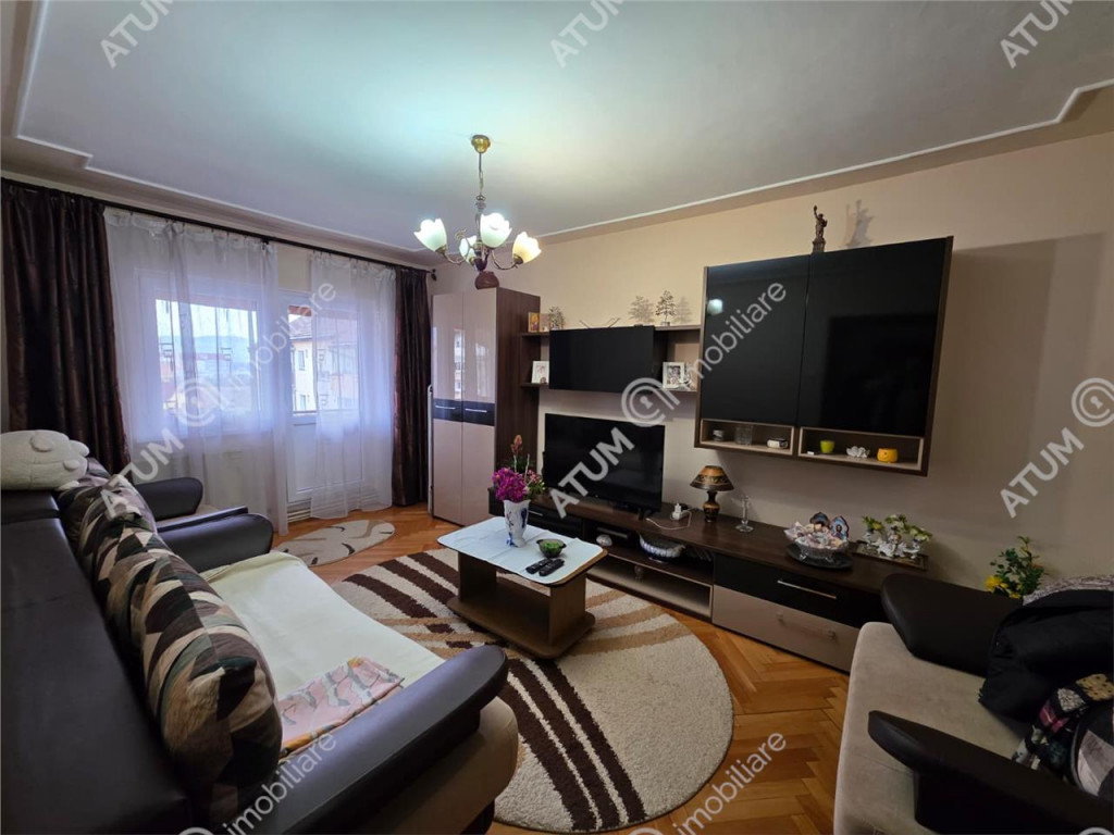 Apartament cu 3 camere decomandate 2 balcoane zona Terezian