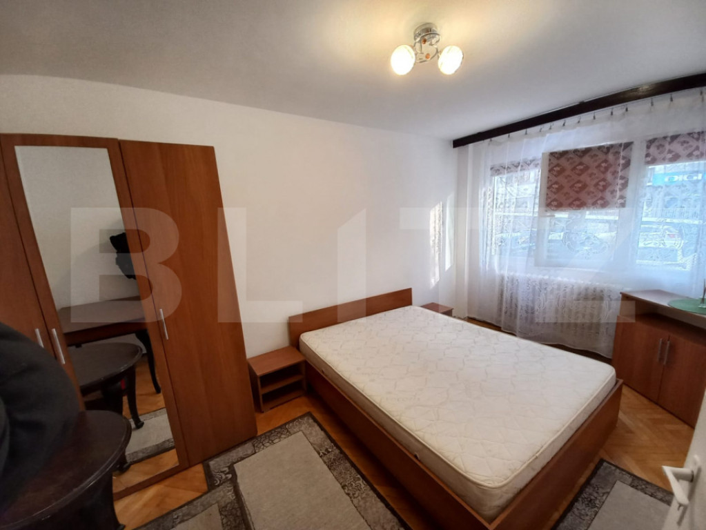 Inchiriez apartament 2 camere | decomandat | Zona Tatarasi-D