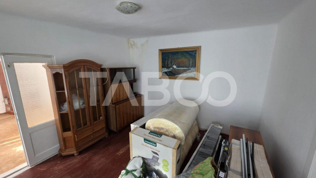 Casa cu 3 camere de vanzare in centrul Municipiului Sebes