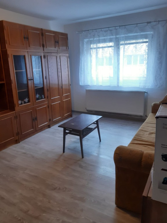 Apartament cu 2 camere la etaj 1 si loc de parcare zona Cale