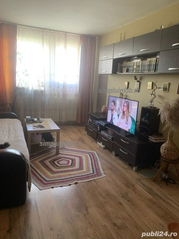 Dristor Apartament 3 Camere Spatios cu Blac