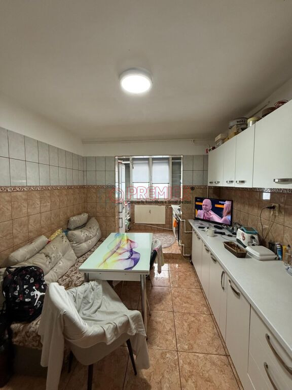 Str. Măriuca –Apărătorii Patriei - Apartament 4