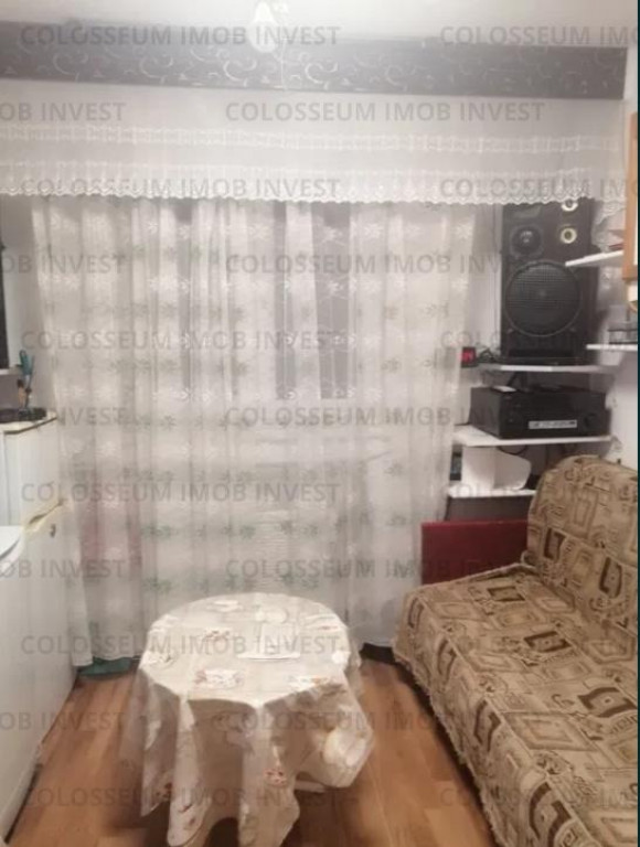 Camera de camin - zona Florilor