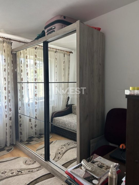 Apartament de vanzare 3 camere, zona Pacurari, Iasi