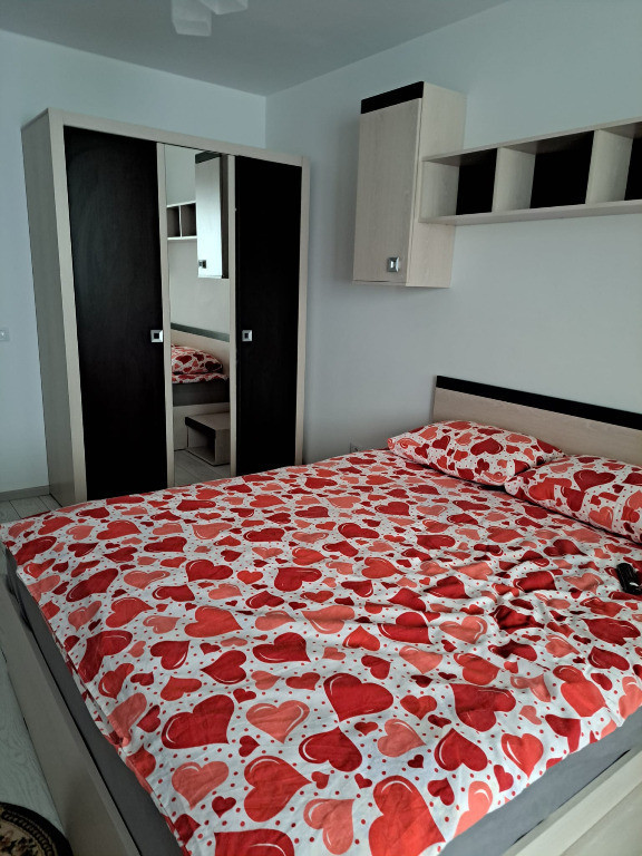 Apartament doua camere, mobiat modern, etaj 3, in bloc nou