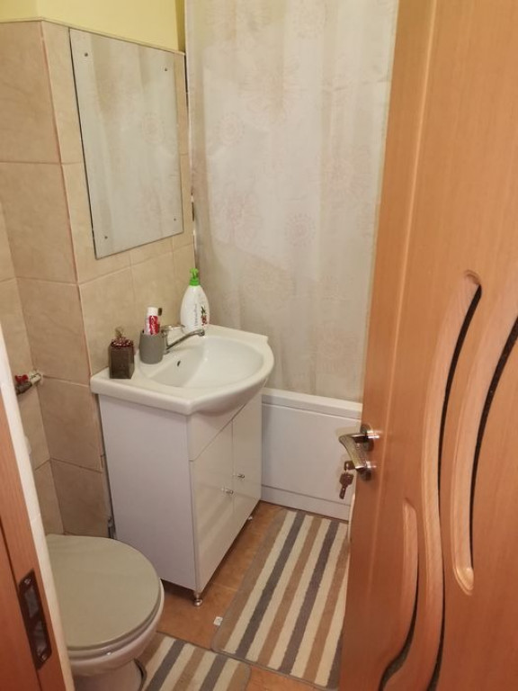 Apartament o camera confort 1 situat in zona Lipovei