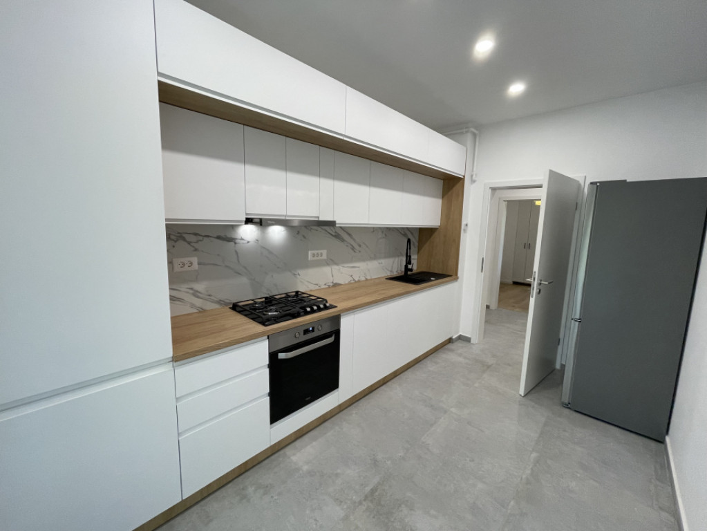 Baneasa, 3 camere, 110mp, parter, finisaje de lux, mobilat ?