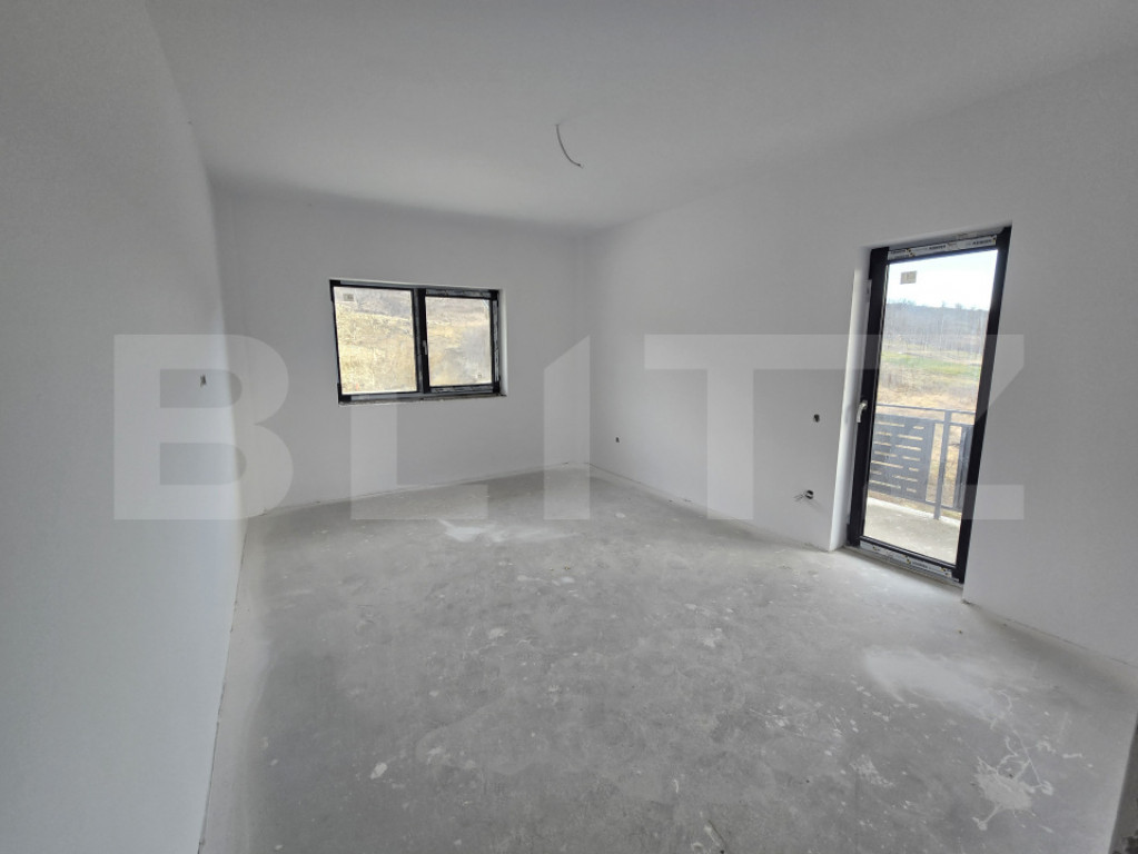 Apartament decomandat cu CF, etaj 1, 60 mp, 2 balcoane 14mp,