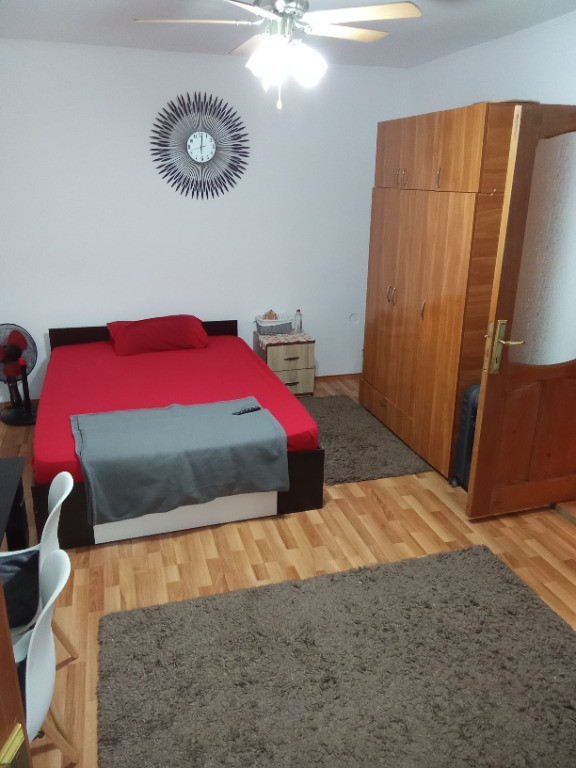 Chirie garsoniera decomandata Radu Negru-Calarasilor