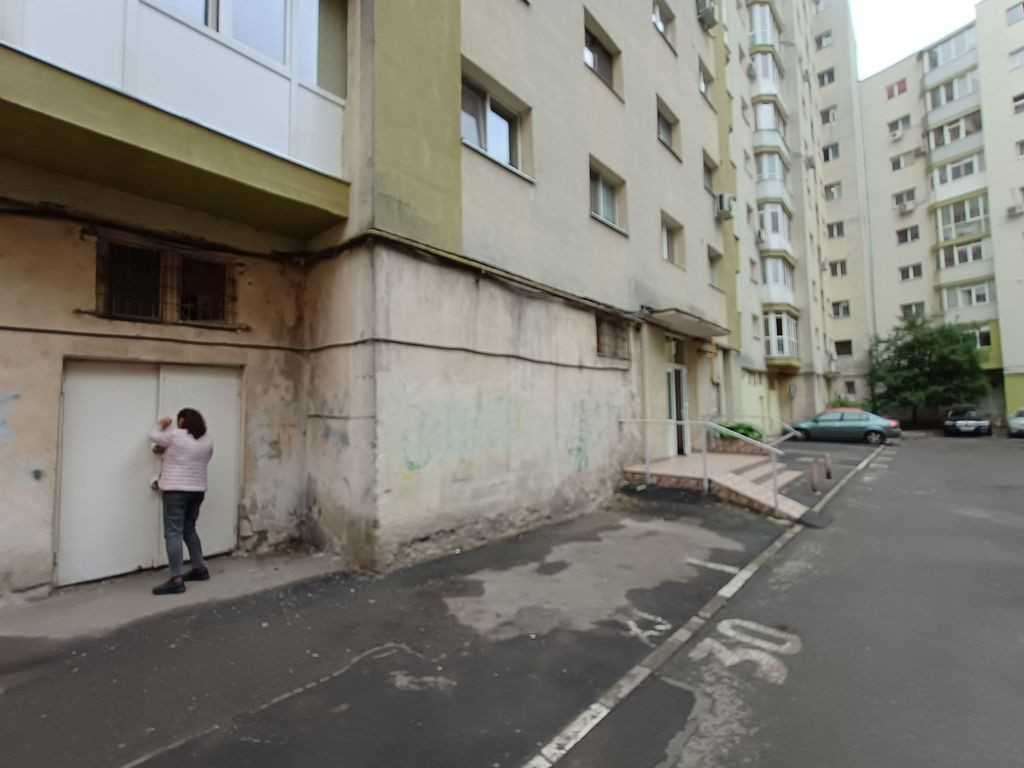 Iancului spatiu 70 mp parter