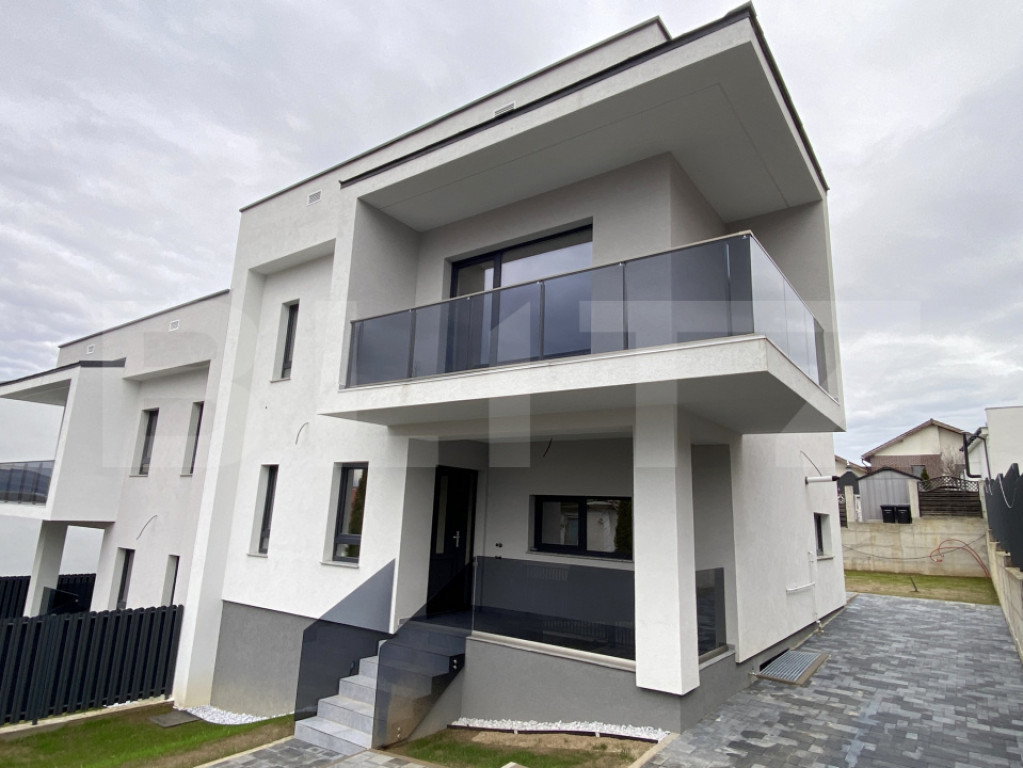 Casă tip duplex, design contemporan, ansamblu privat, zona